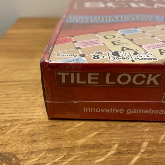 Hasbro Tile Lock Scrabble Game – BRAND NEW - Picture 3 of 7